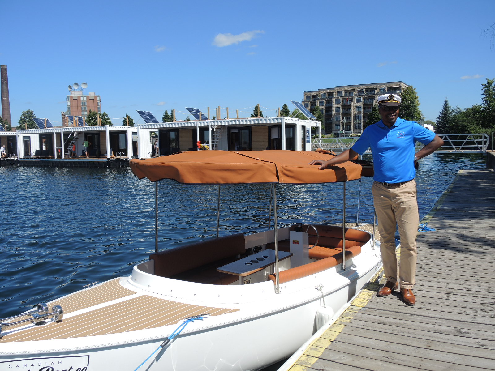 Plaisirs gourmands et nautiques sur des embarcations électriques