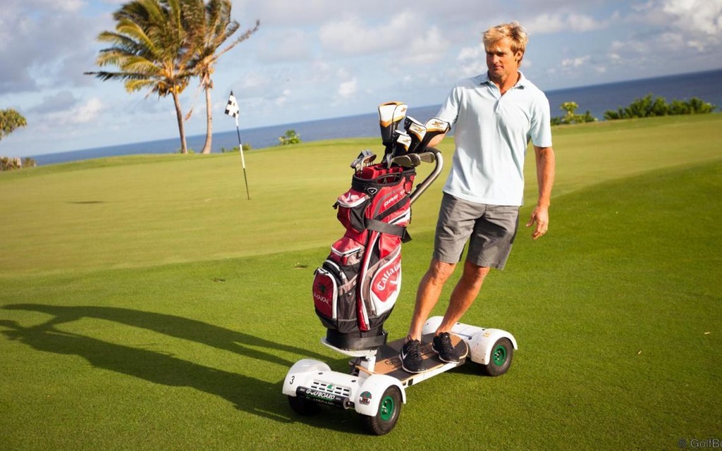La planche électrique de Surf Golf revient en force