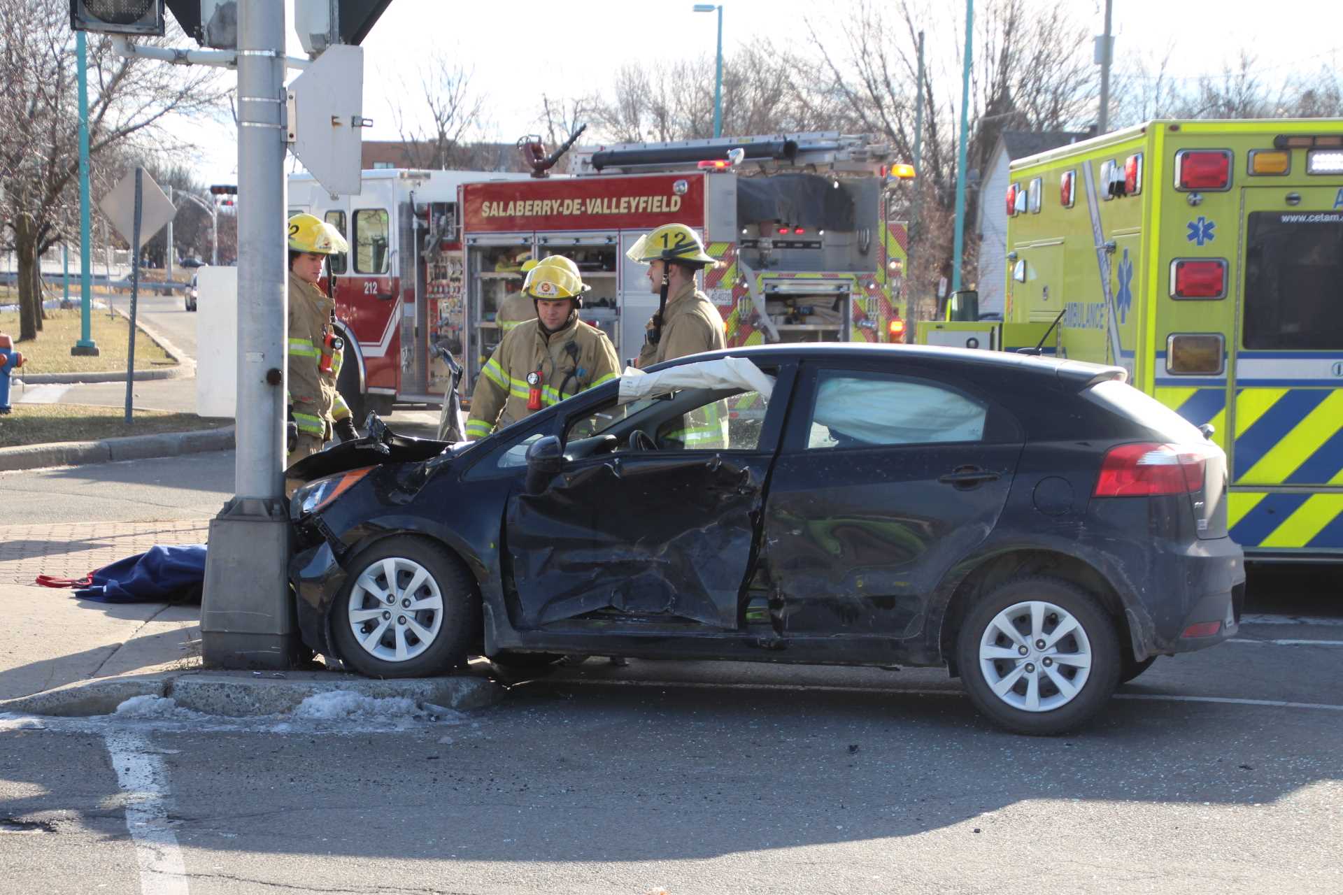 Feu rouge brûlé, impact inévitable