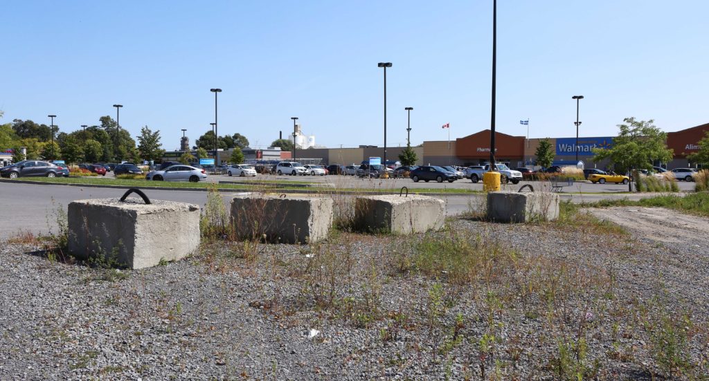 Rétro 2018 – Un seul propriétaire pour deux centres commerciaux