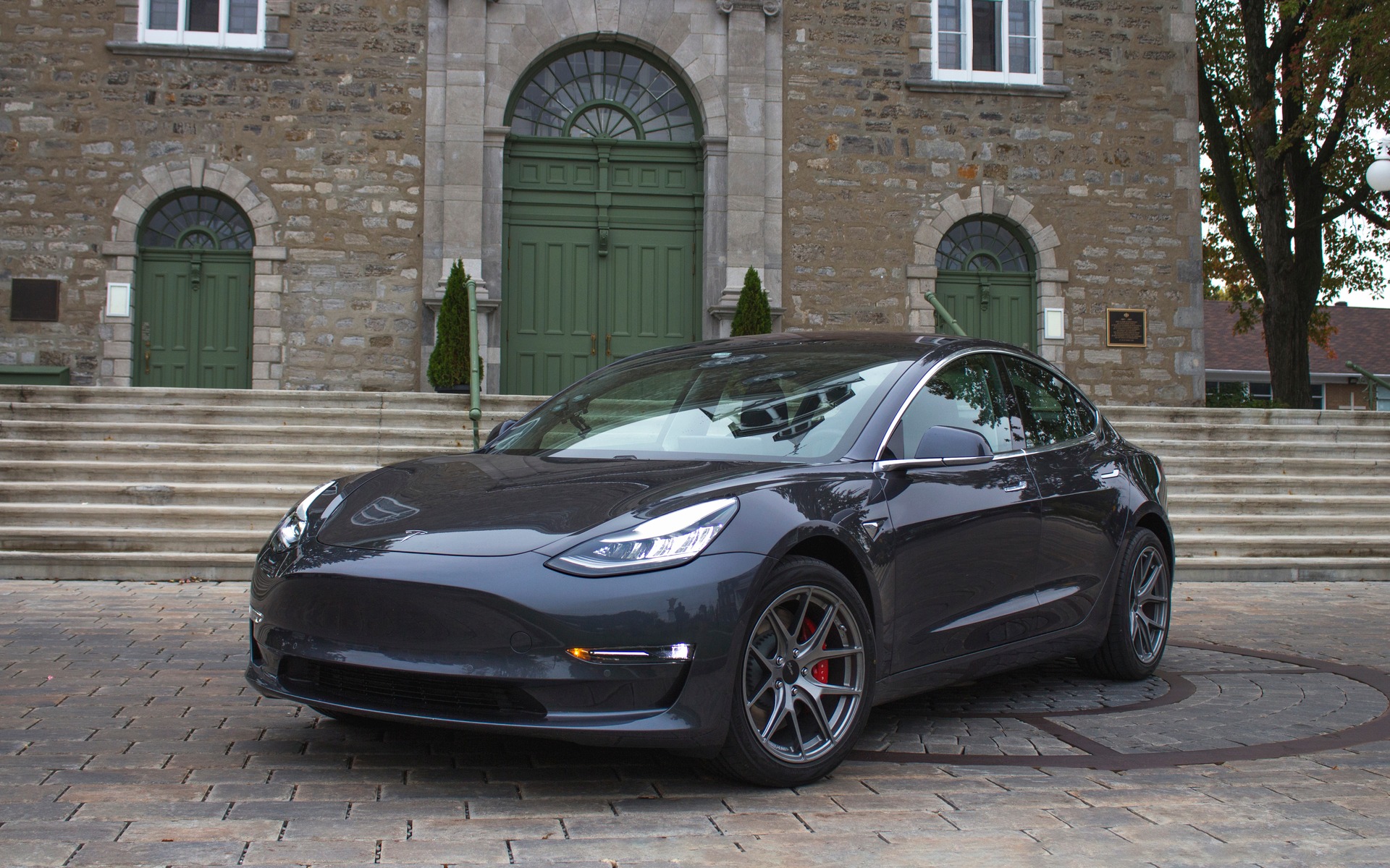 Tesla obtient le feu vert pour vendre sa Model 3 en Europe