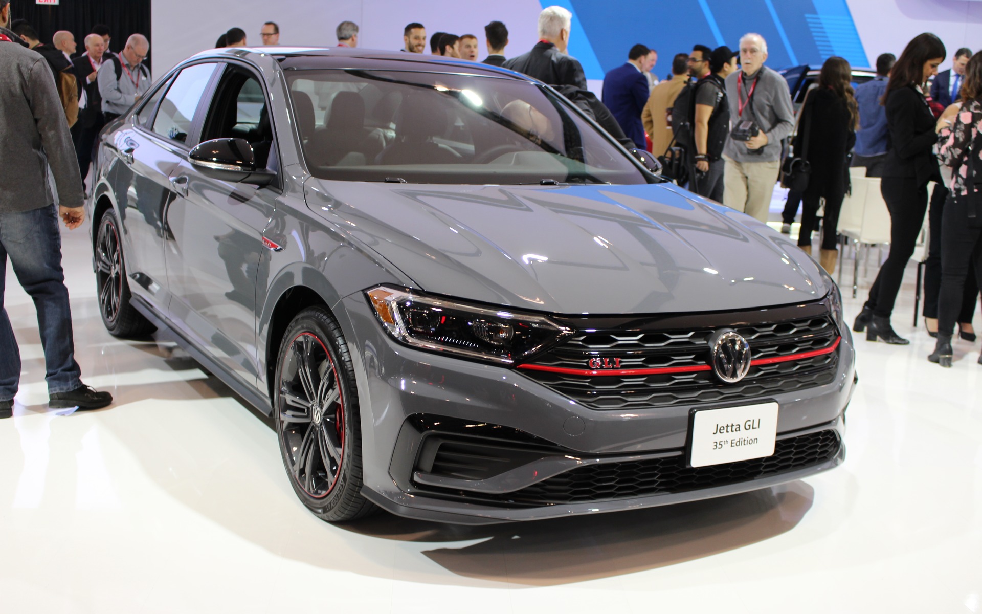 Image illustrant l'article: La Volkswagen Jetta GLI 2019 fait son apparition au Salon de l’auto de Toronto