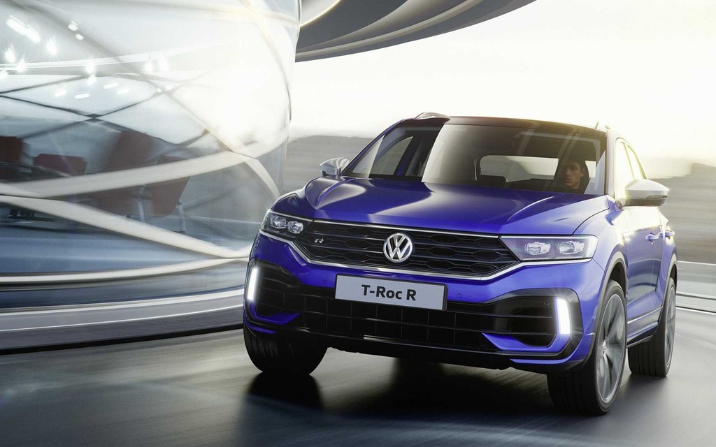 Image illustrant l'article: Volkswagen T-Roc R 2019 : une Golf R haute sur pattes