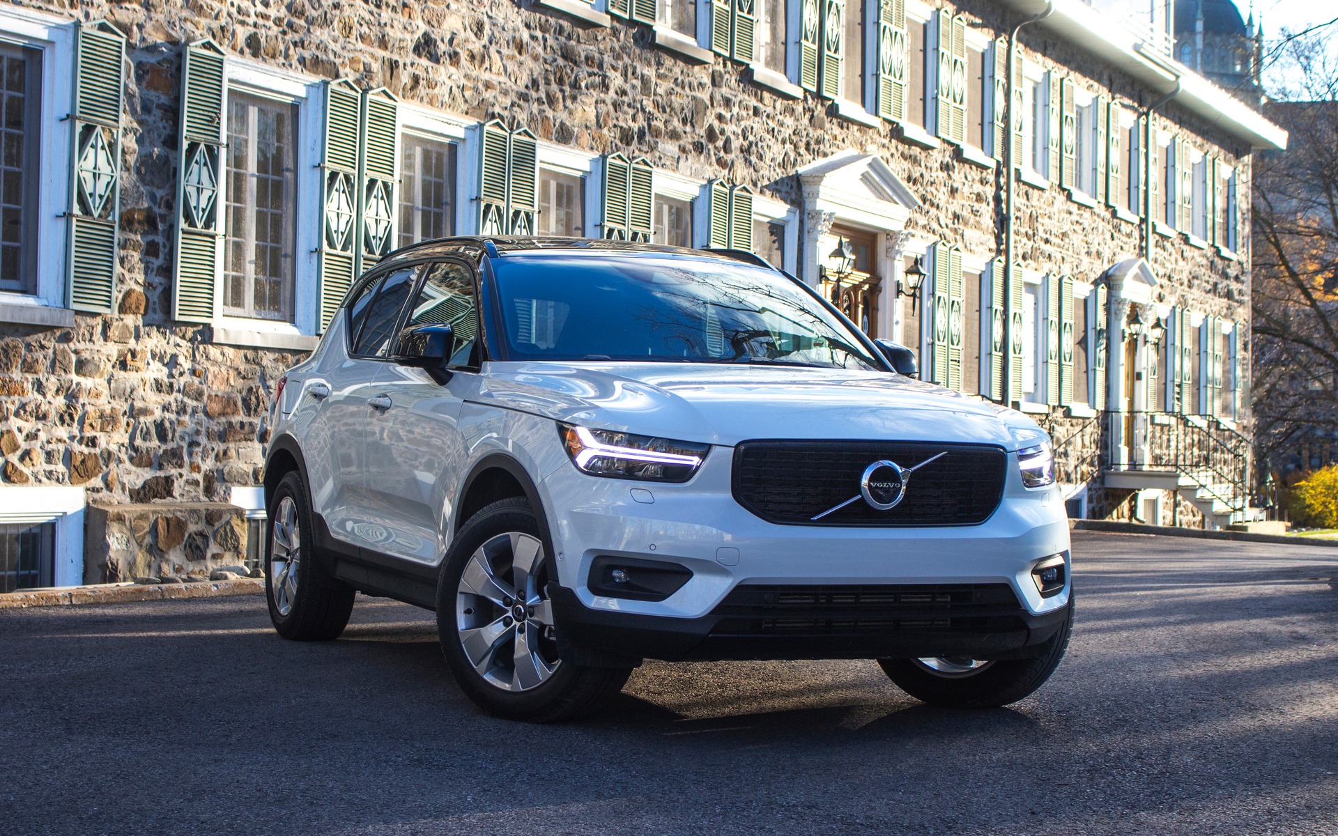 Un Volvo XC40 électrique sera bientôt dévoilé