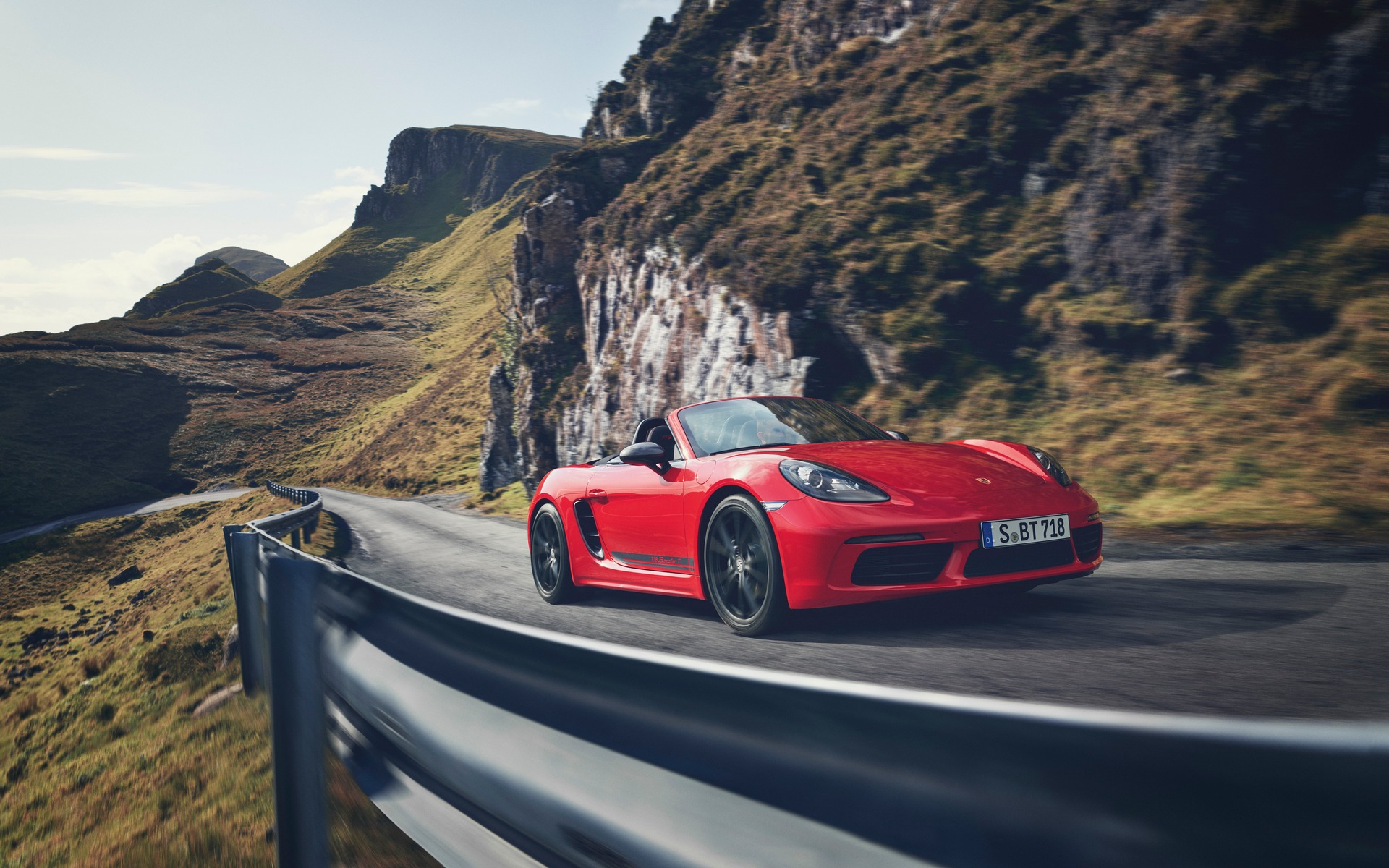 Image illustrant l'article: La Porsche 718 T sera vendue au Canada et on l’a essayée!