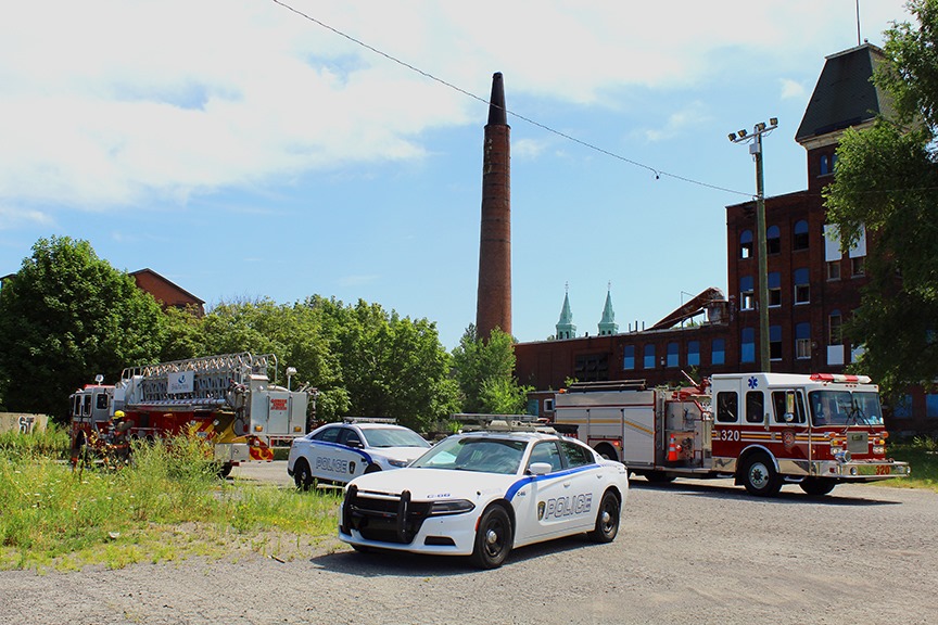 Un autre feu dans une usine désaffectée