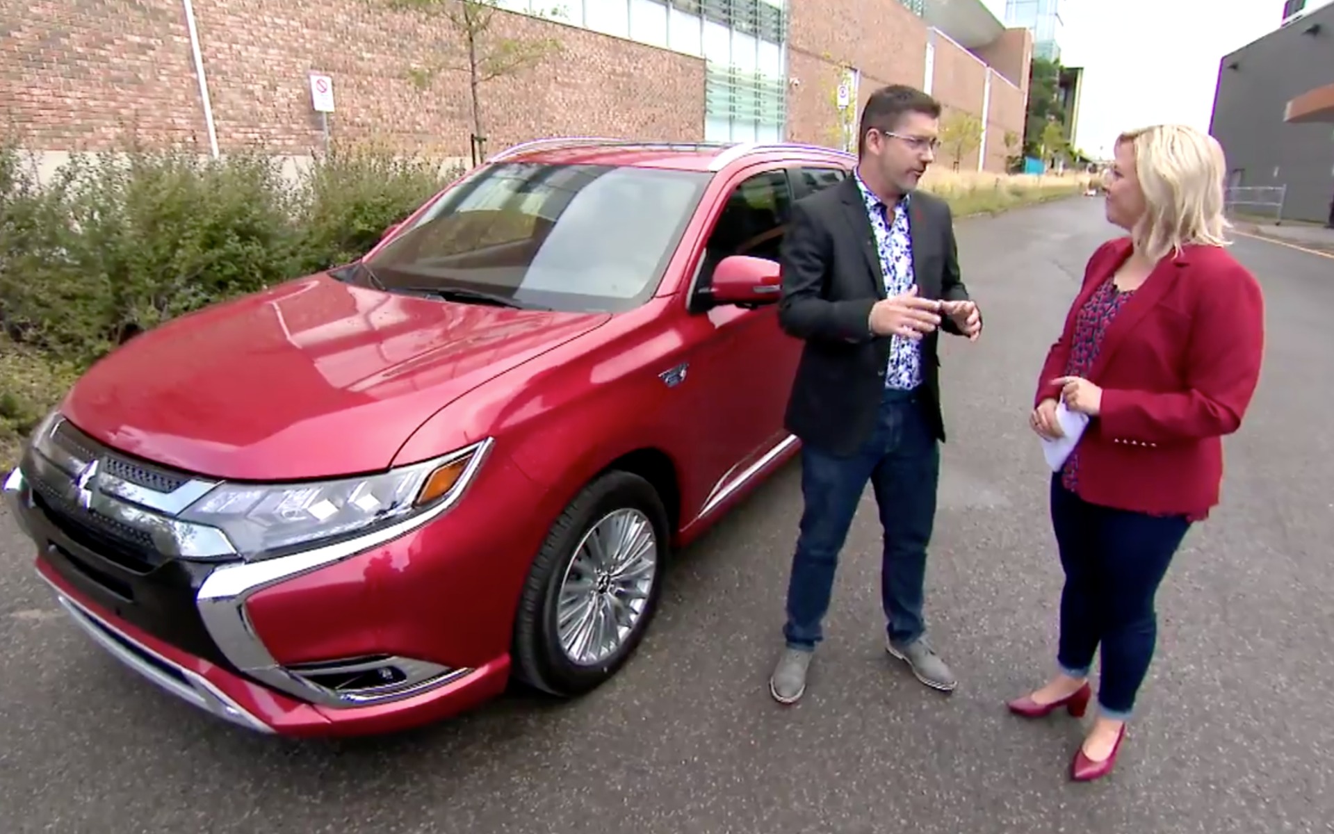 Antoine Joubert présente le Mitsubishi Outlander PHEV à Salut Bonjour