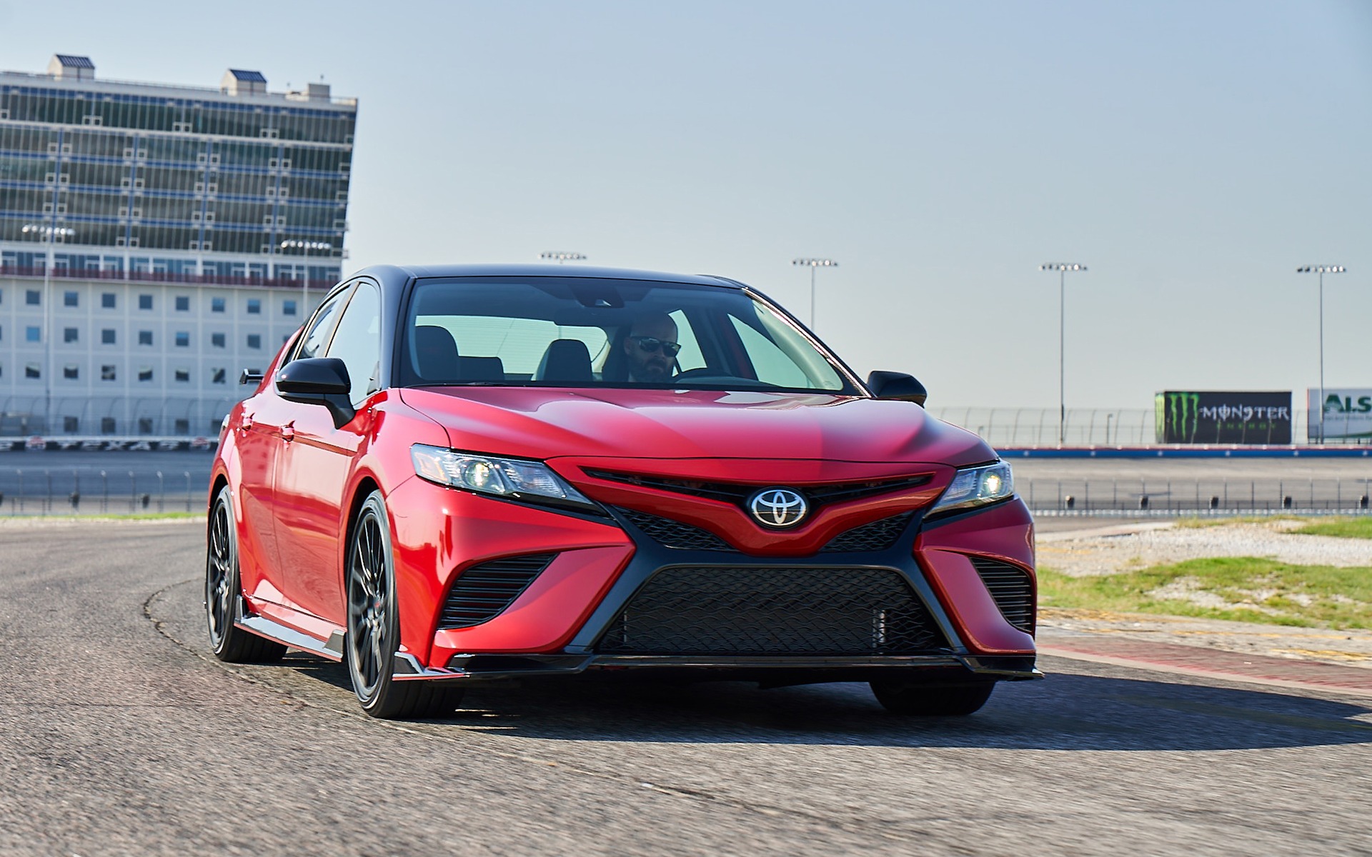 Image illustrant l'article: Plus d'attitude pour la Toyota Camry 2020