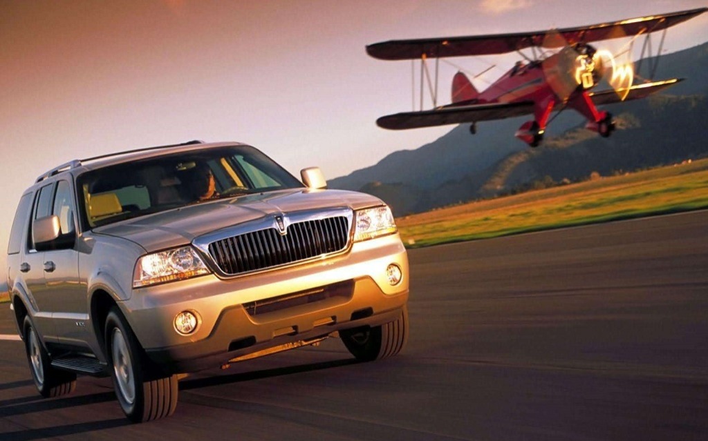 Image illustrant l'article: Vous souvenez-vous du… Lincoln Aviator?
