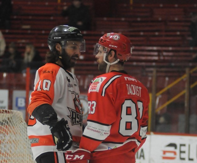 Ça brasse dans la Ligue Nord-Américaine de hockey