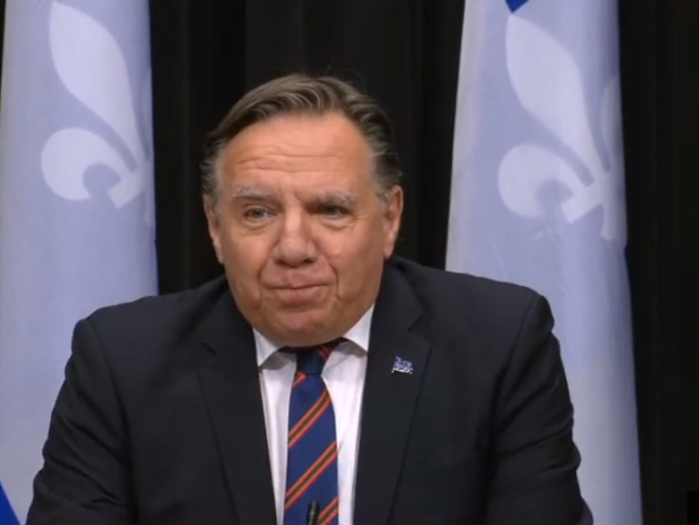 Temps de Fêtes : le gouvernement recommande un maximum de deux rassemblements