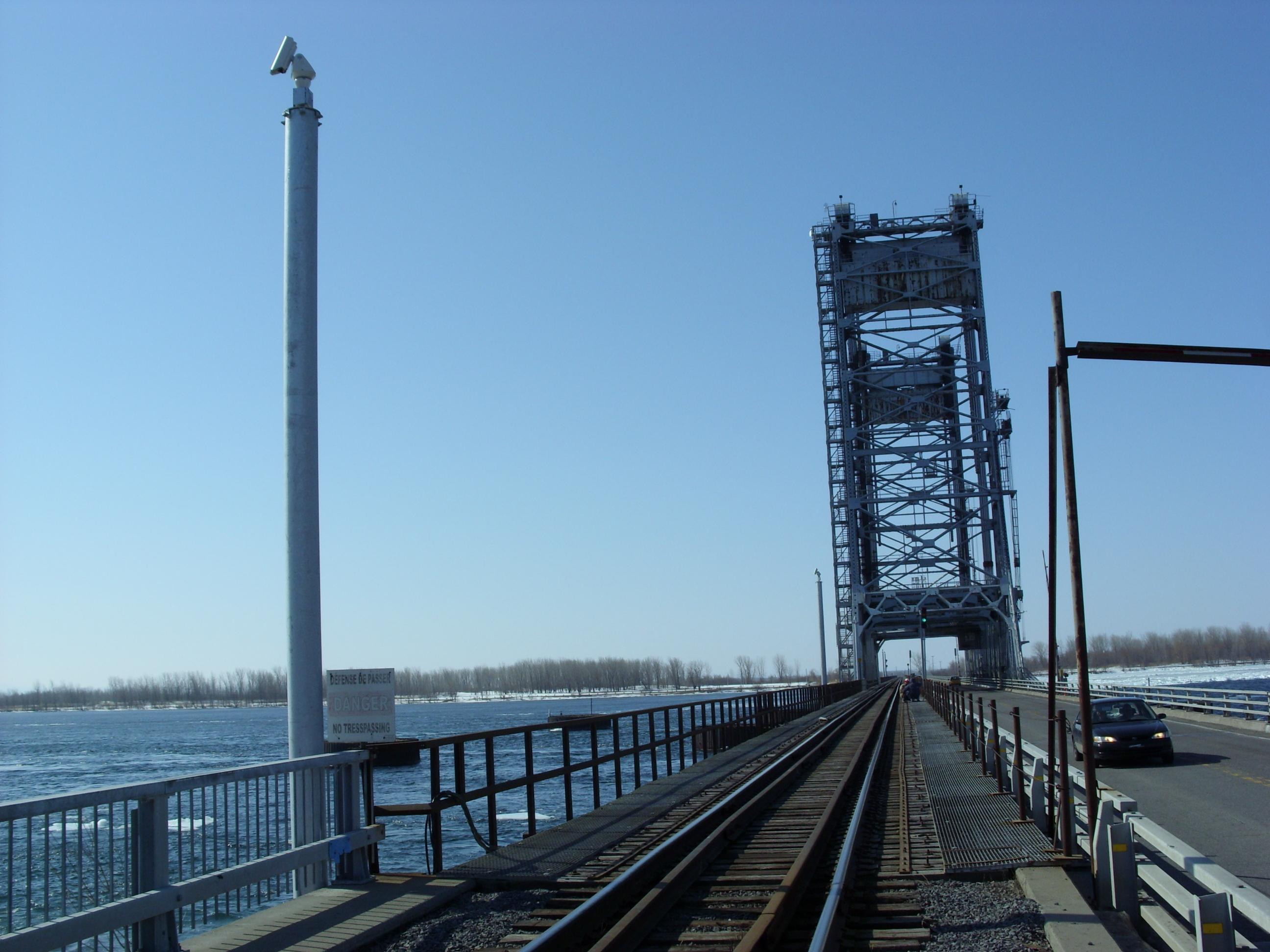 Entraves routières au pont Larocque