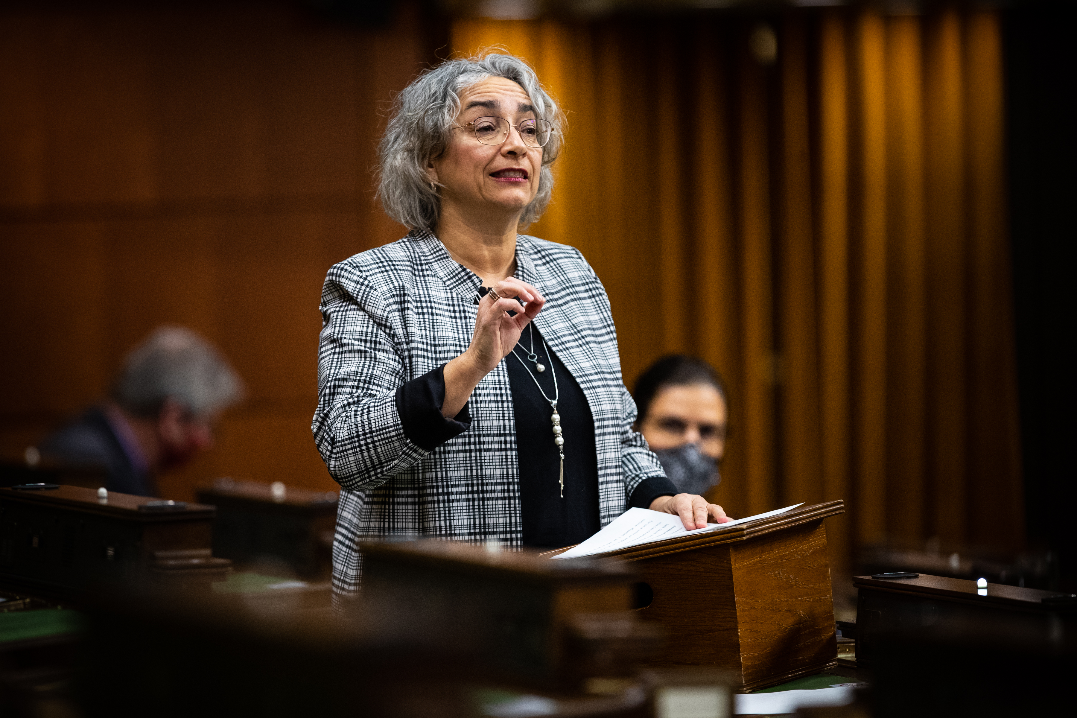 De bons mots sur le budget et des ajustements nécessaires