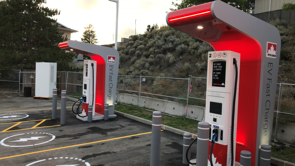 Vancouver voudrait imposer 10 000 $ d’amende par année aux stations-service qui n’ont pas de bornes de recharge.