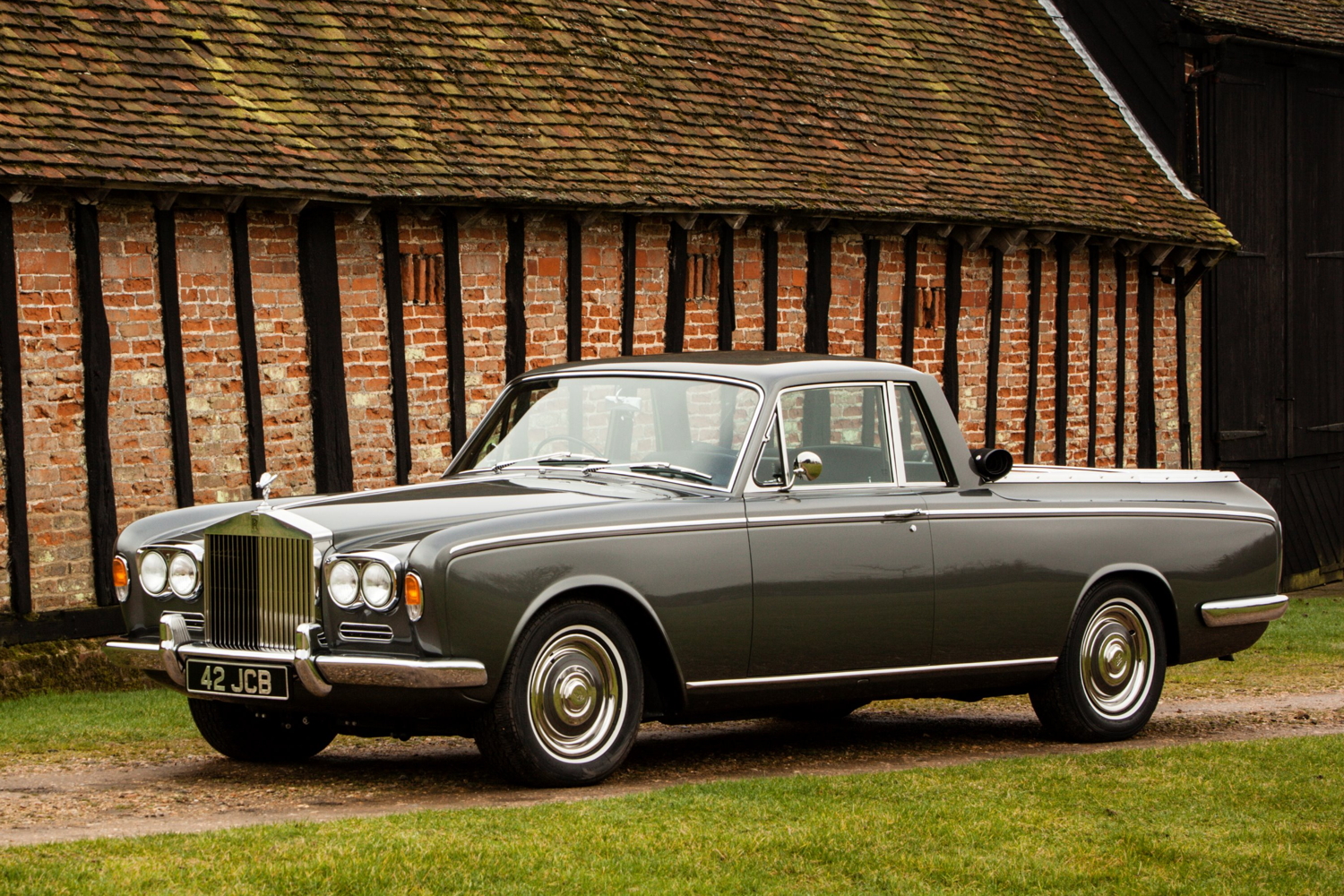 Une Rolls-Royce Silver Shadow Pick Up 1967 pour aller aux courses