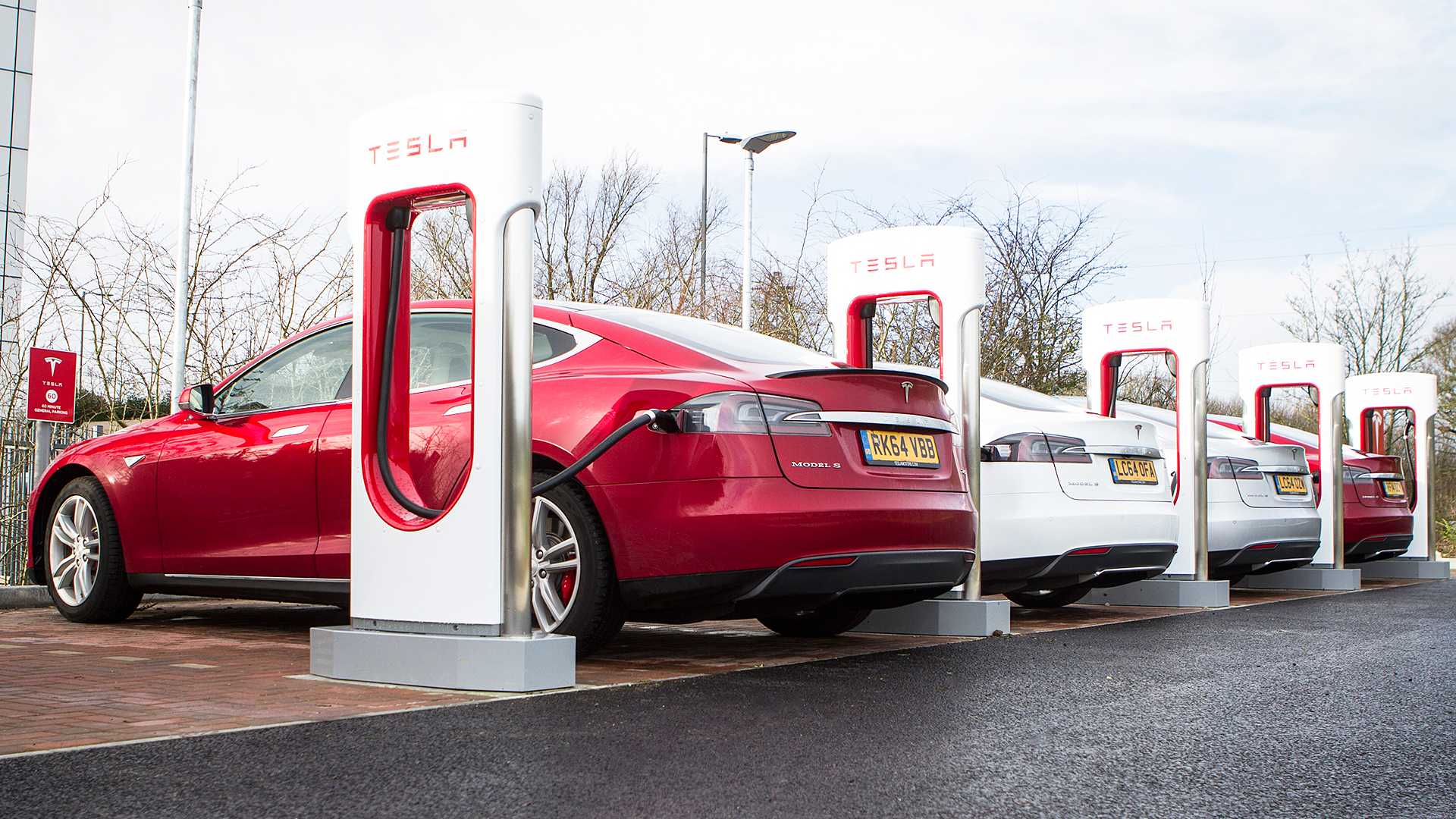 Pour bénéficier des milliards du gouvernement américain, Tesla devra ouvrir son réseau de recharge à tous