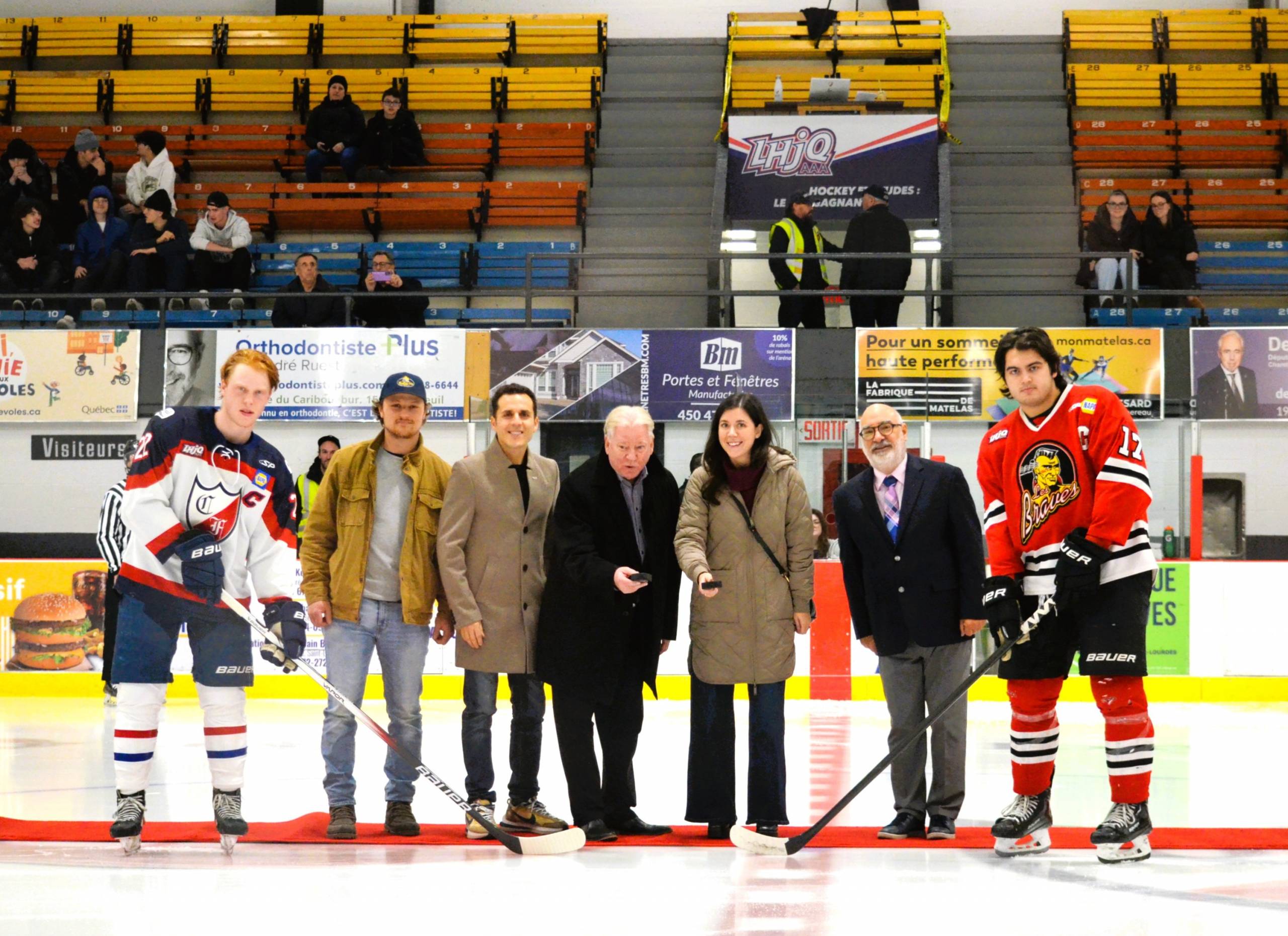 Spectacle complet de Mike Ward au Bordel à voir gratuitement sur le web