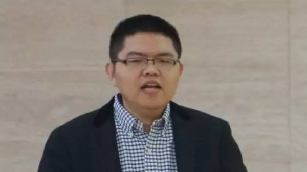 Quand pitou fait comme si de rien n&rsquo;était