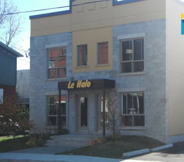 Cette femme est obsédée par Noël