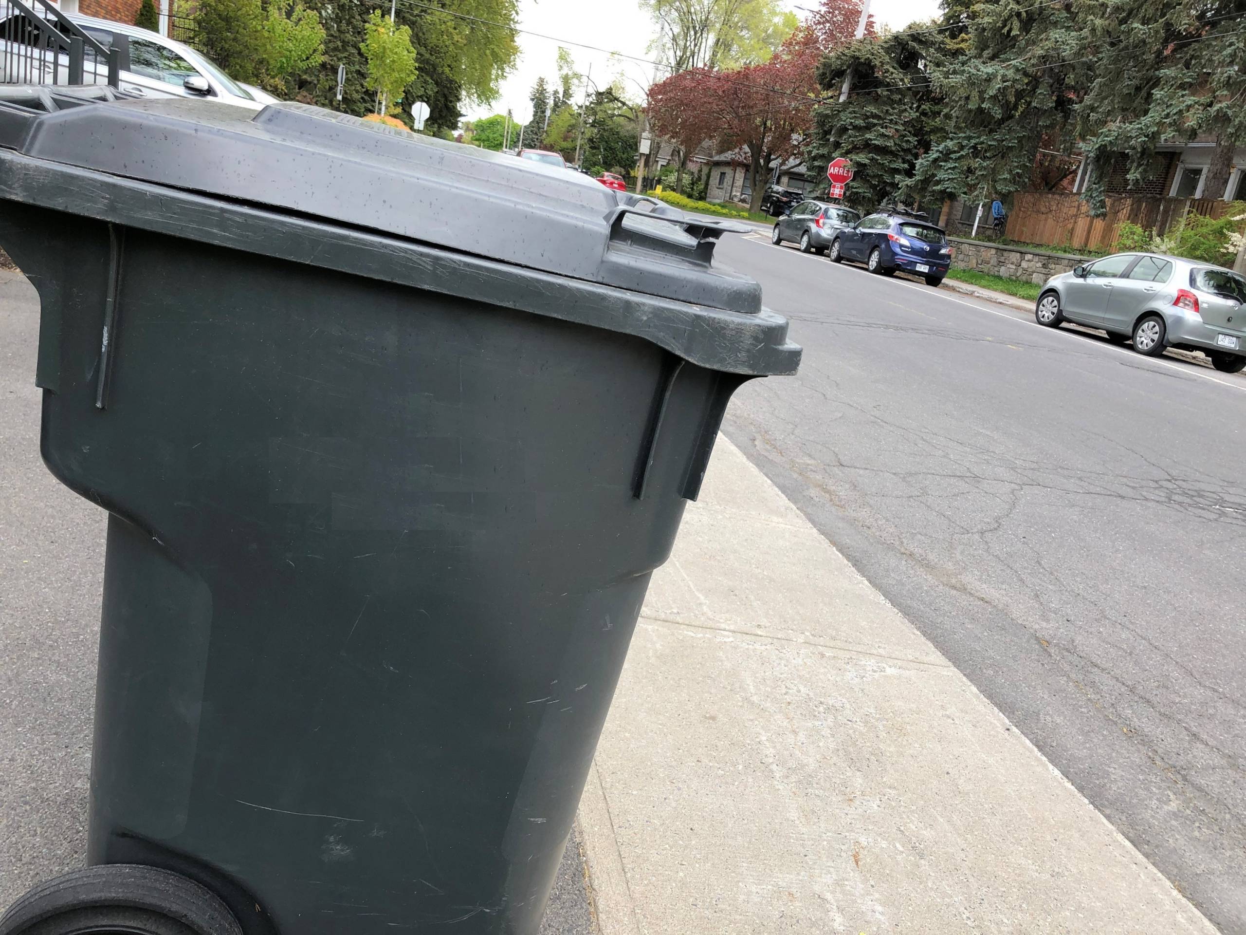 Julien Poulin, alias Elvis Gratton est décédé