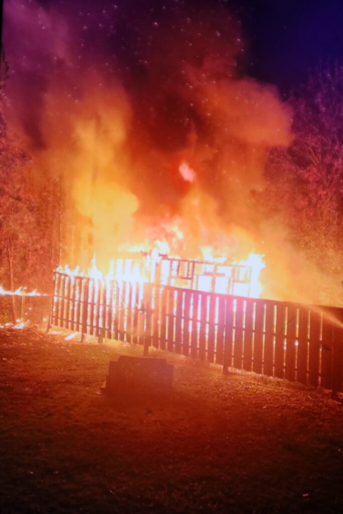 Cabanon incendié Valleyfield