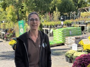 Privée de la moitié de son personnel