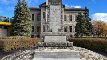Le cénotaphe de Valleyfield retrouve enfin un propriétaire