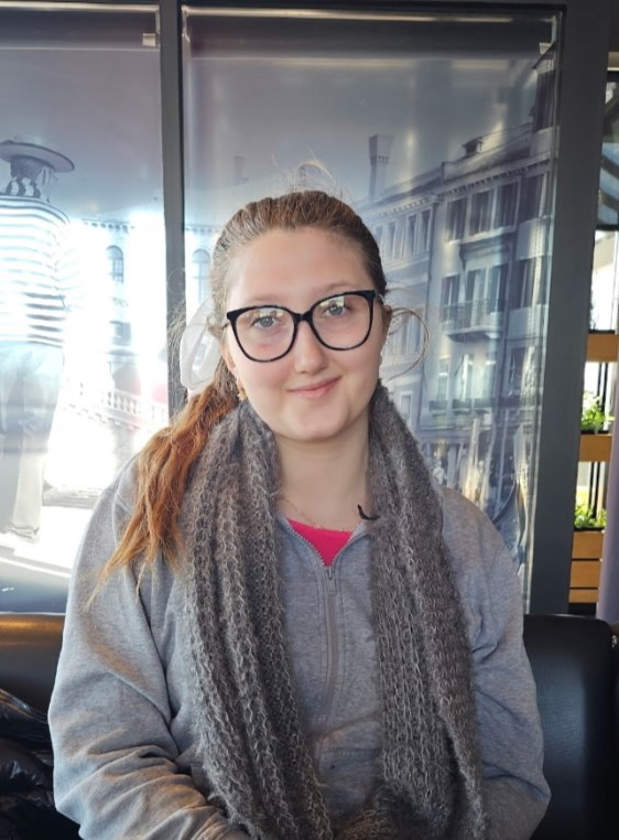 Ado de 16 ans recherchée