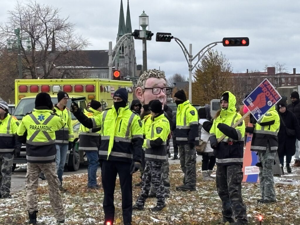 Les paramédics interpellent le ministre Boulet