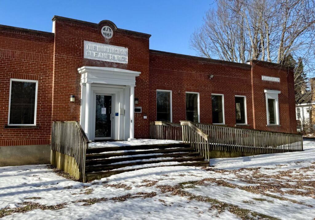 Huntingdon examine une demande de permis de démolition pour un bâtiment historique