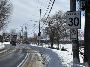 Une limite de vitesse bafouée, boulevard du Havre