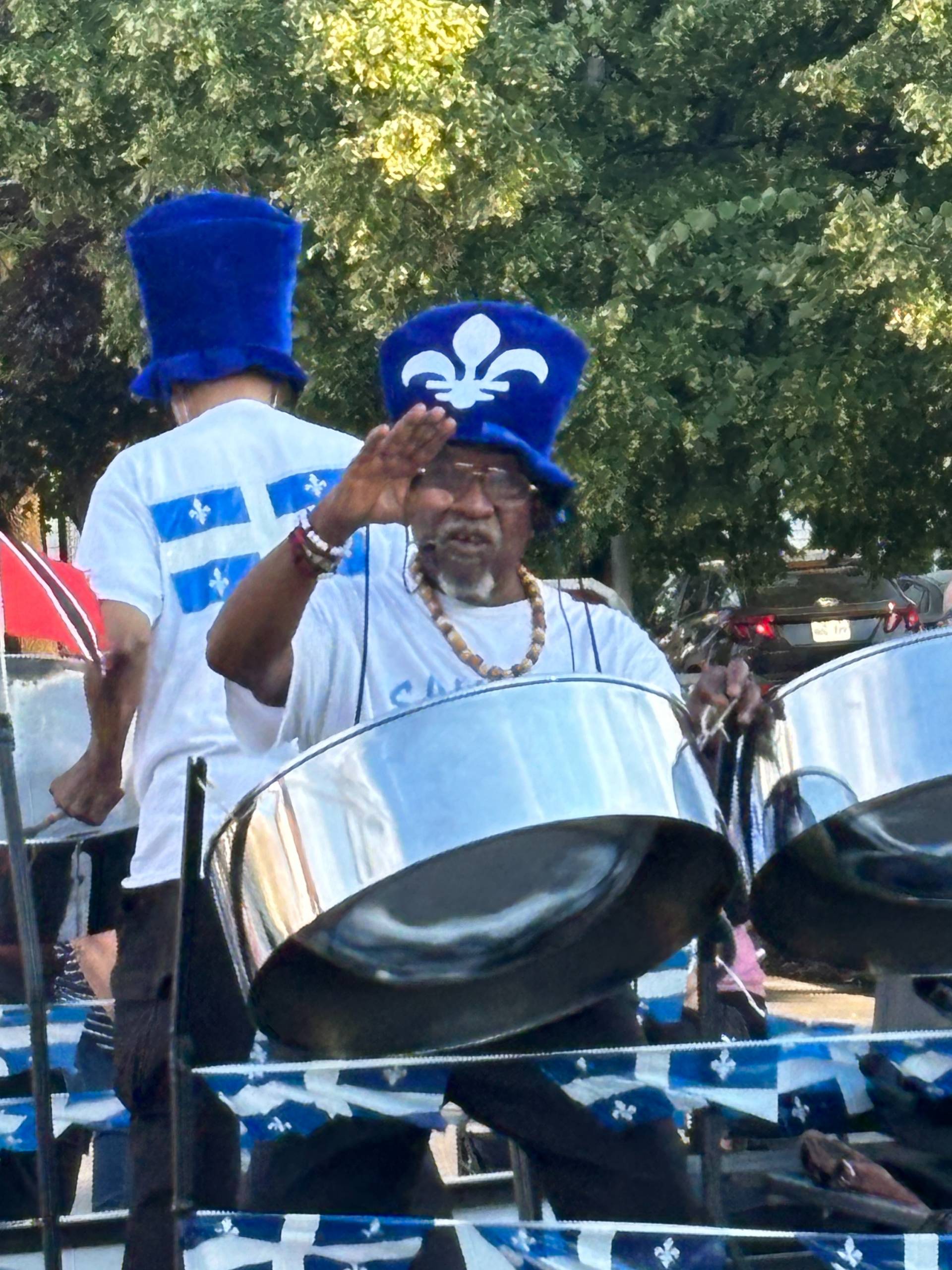 La famille au coeur du défilé de la Saint-Jean-Baptiste