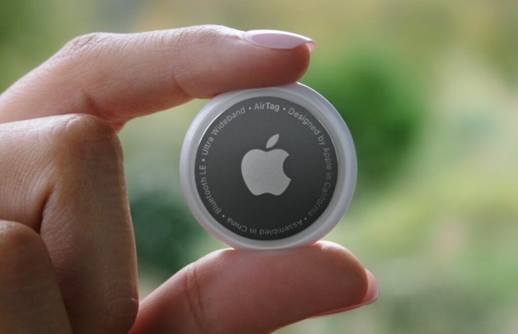 Les corps policiers recommandent l’AirTag d’Apple pour aider à retrouver votre voiture en cas de vol