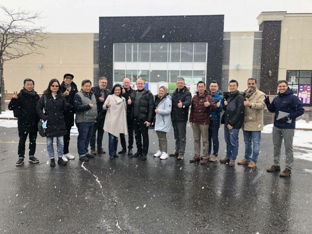 Sans dessus dessous dans le quartier La Baie