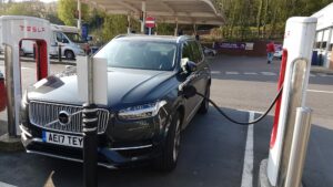 Au tour de Volvo de se joindre à la norme de recharge Tesla