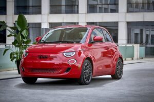 La Fiat 500e débarque au Canada