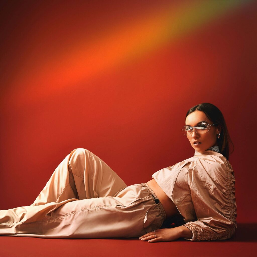 Météore, une nouvelle pièce pour Meghan Oak