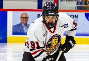 Les punitions coulent les Braves devant l’Everest