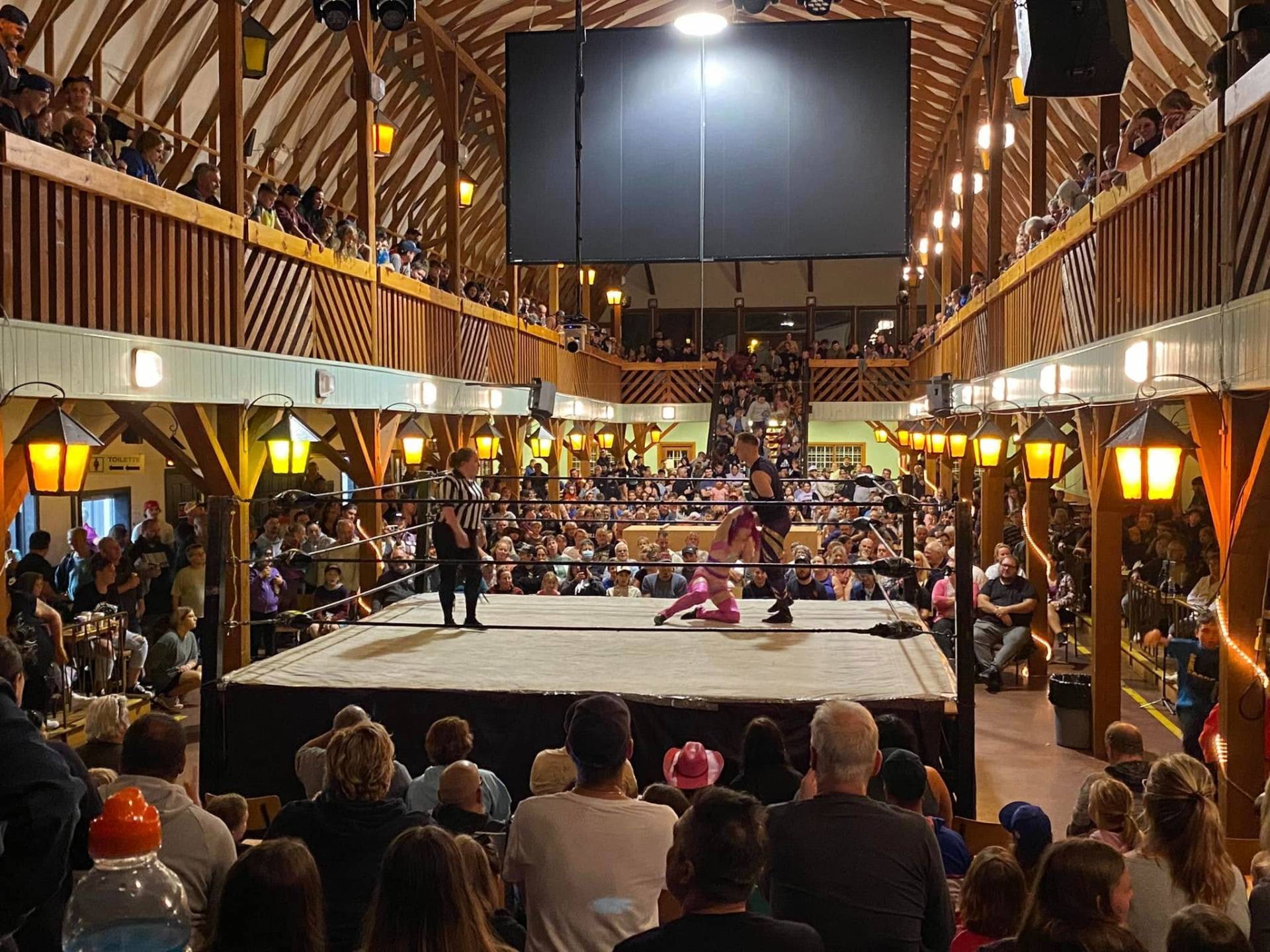 Gala de lutte : Fancy de la NOW à Valleyfield