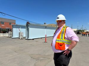 Des poutres du nouveau pont de l’Île-aux-Tourtes livrées via le port de Valleyfield