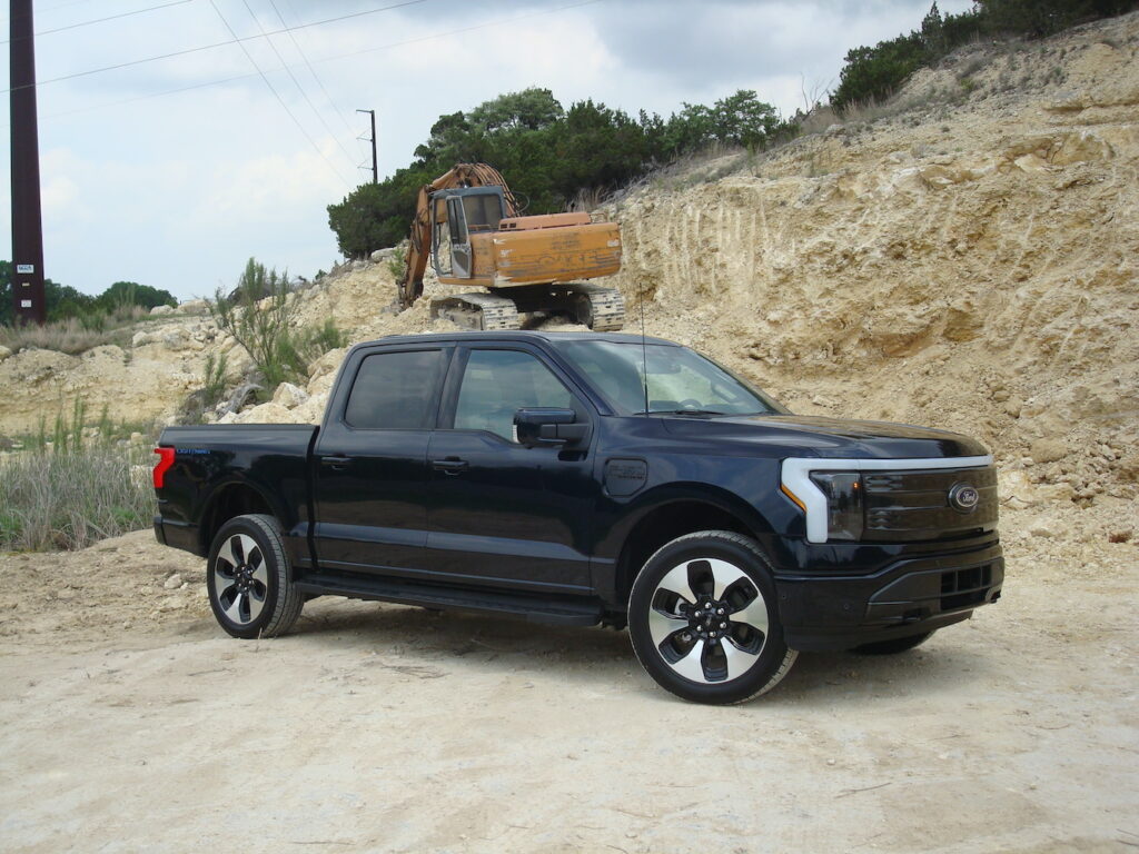 Ford repousse le lancement de ses véhicules électriques en optimisant la fabrication des hybrides