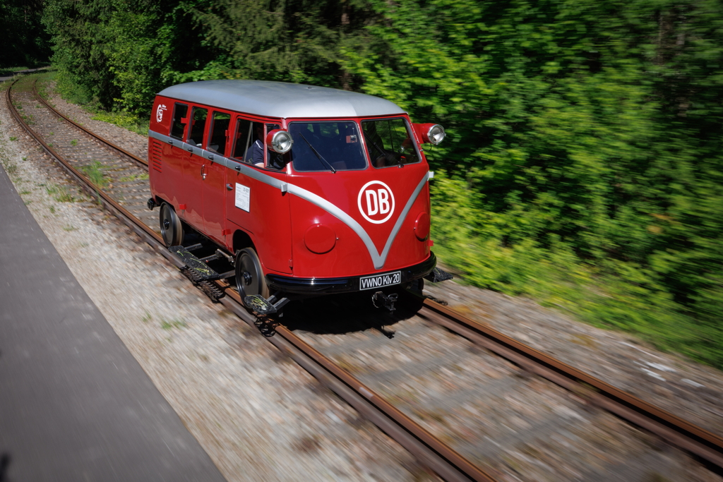 Voici un minibus Volkswagen qui n’a pas besoin de volant