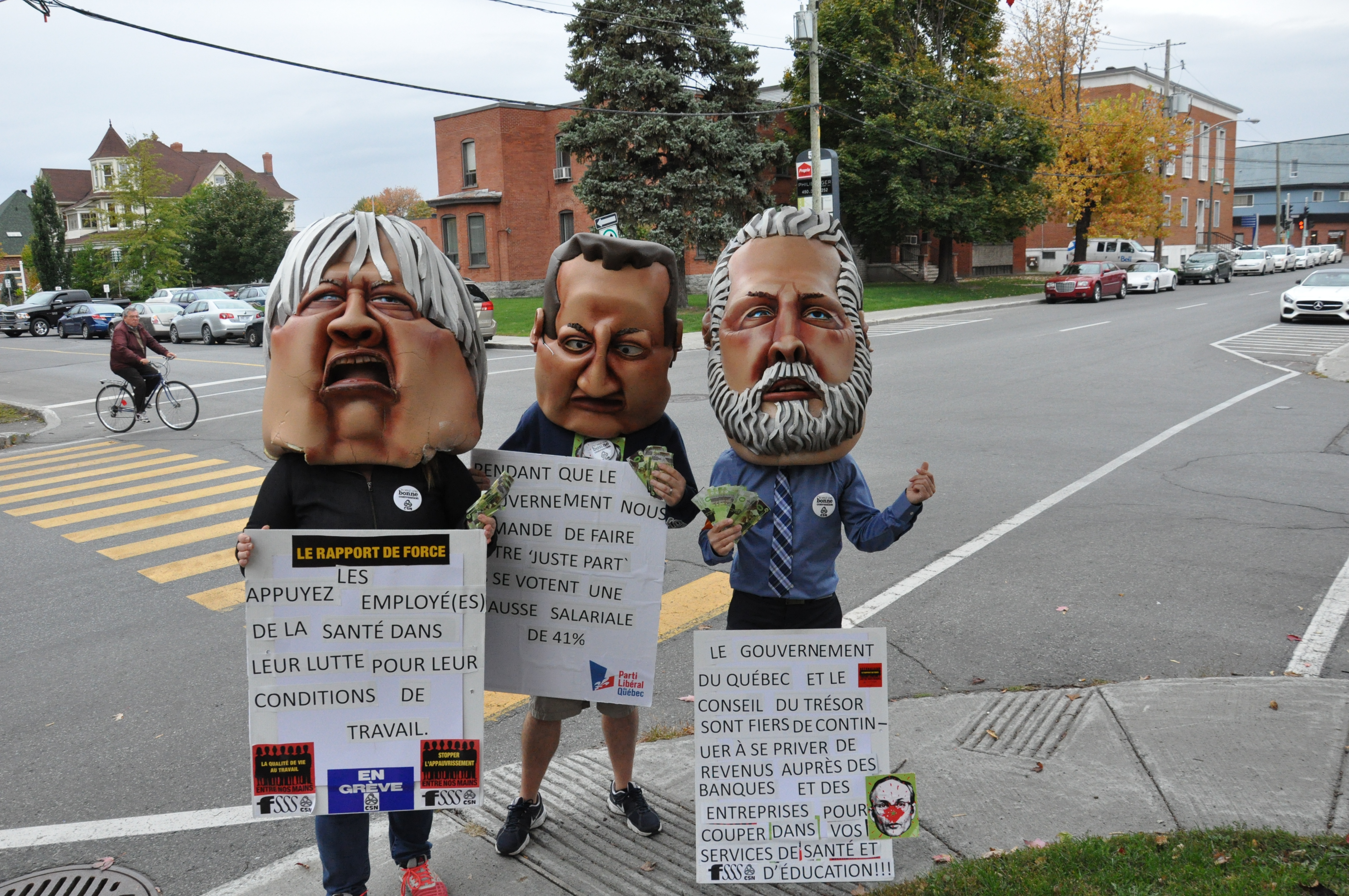 Les offres gouvernementales comme des dollars sans valeur