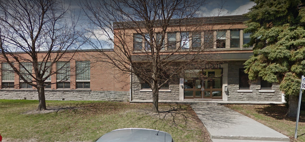 Image illustrant l'article: L'école Notre-Dame-du-Saint-Esprit pourrait accueillir l'école alternative l'automne prochain