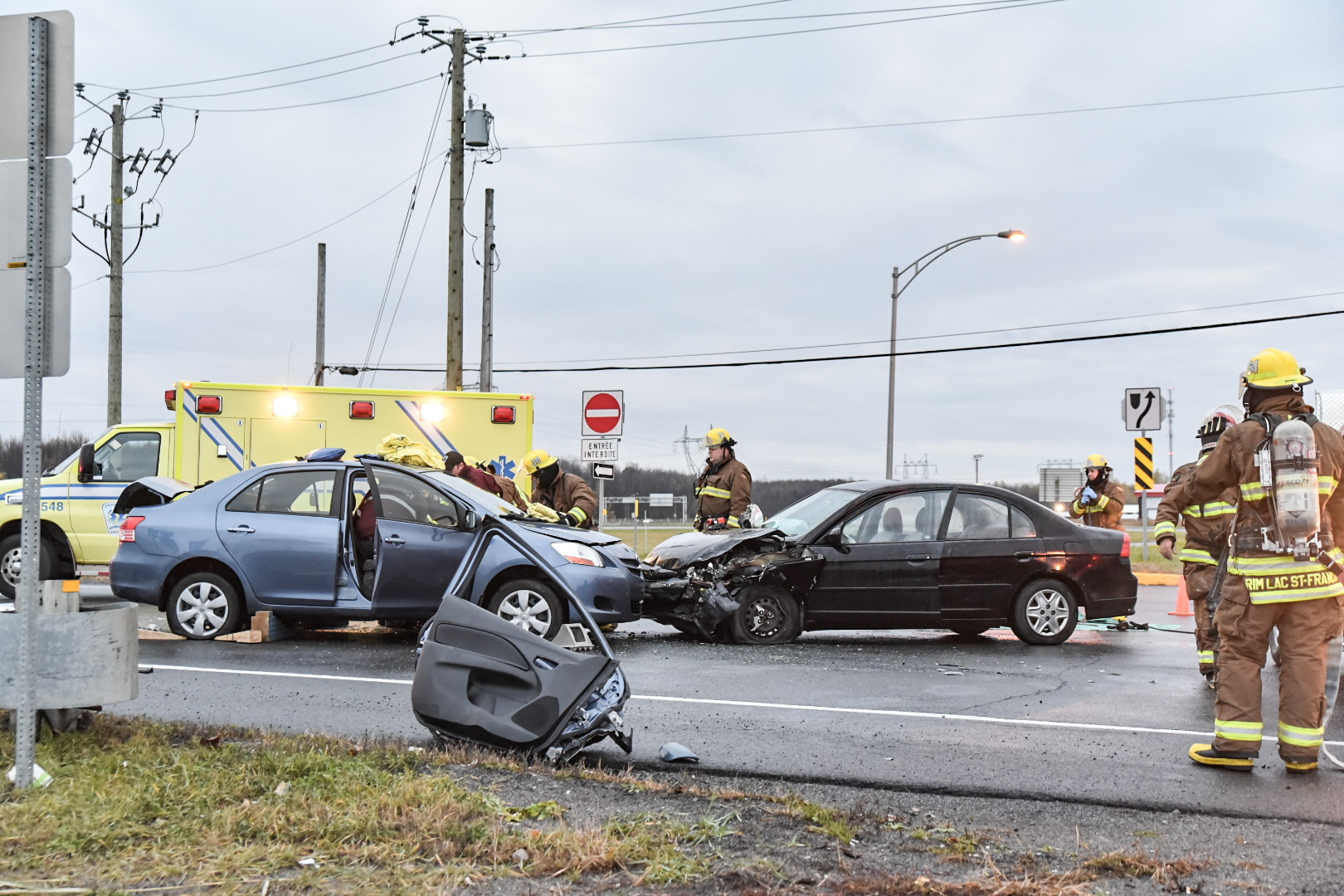 Collision frontale à Les Côteaux