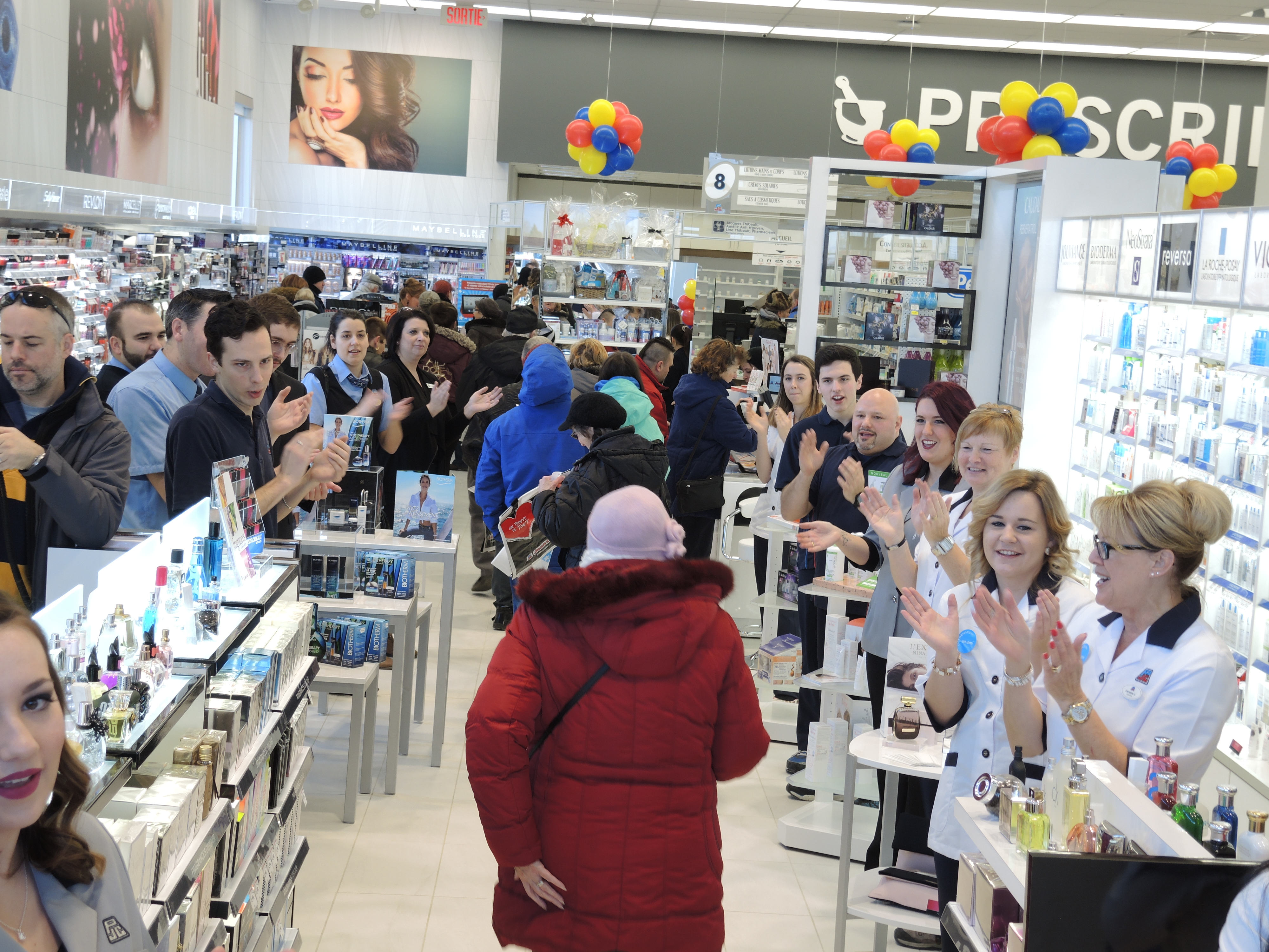 Jean Coutu gâte ses tout premiers clients à Beauharnois