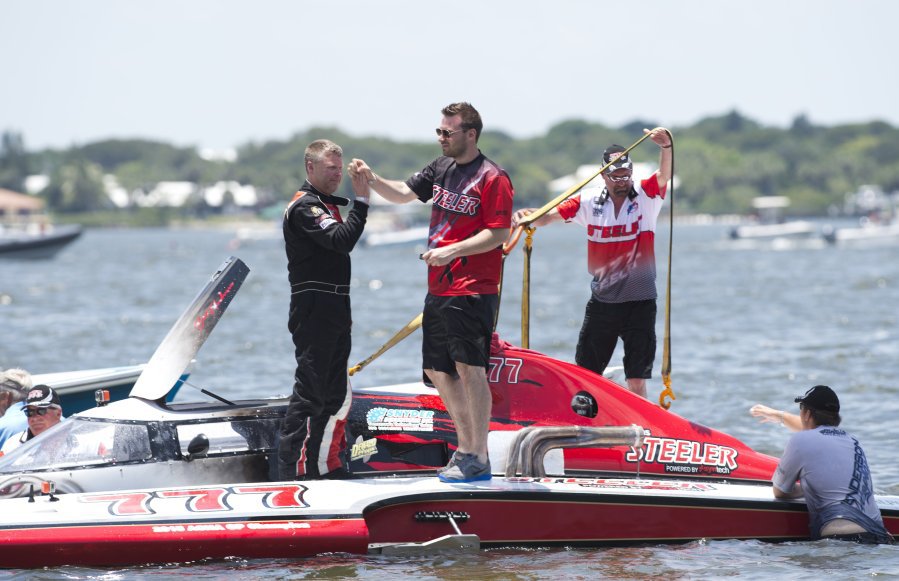 Bert Henderson trop fort aux Régates de Stuart