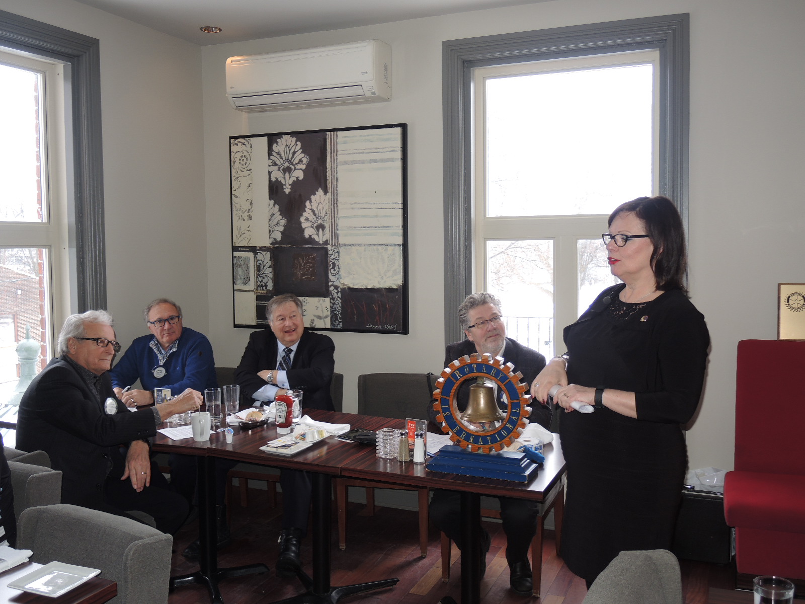 Image illustrant l'article: Lucie Charlebois défend sa Montérégie