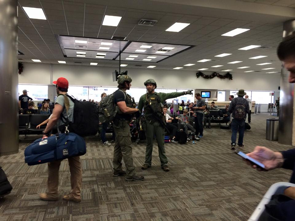 «C&rsquo;était la panique ben raide» – Denis Auclair, à l&rsquo;aéroport de Fort Lauderdale