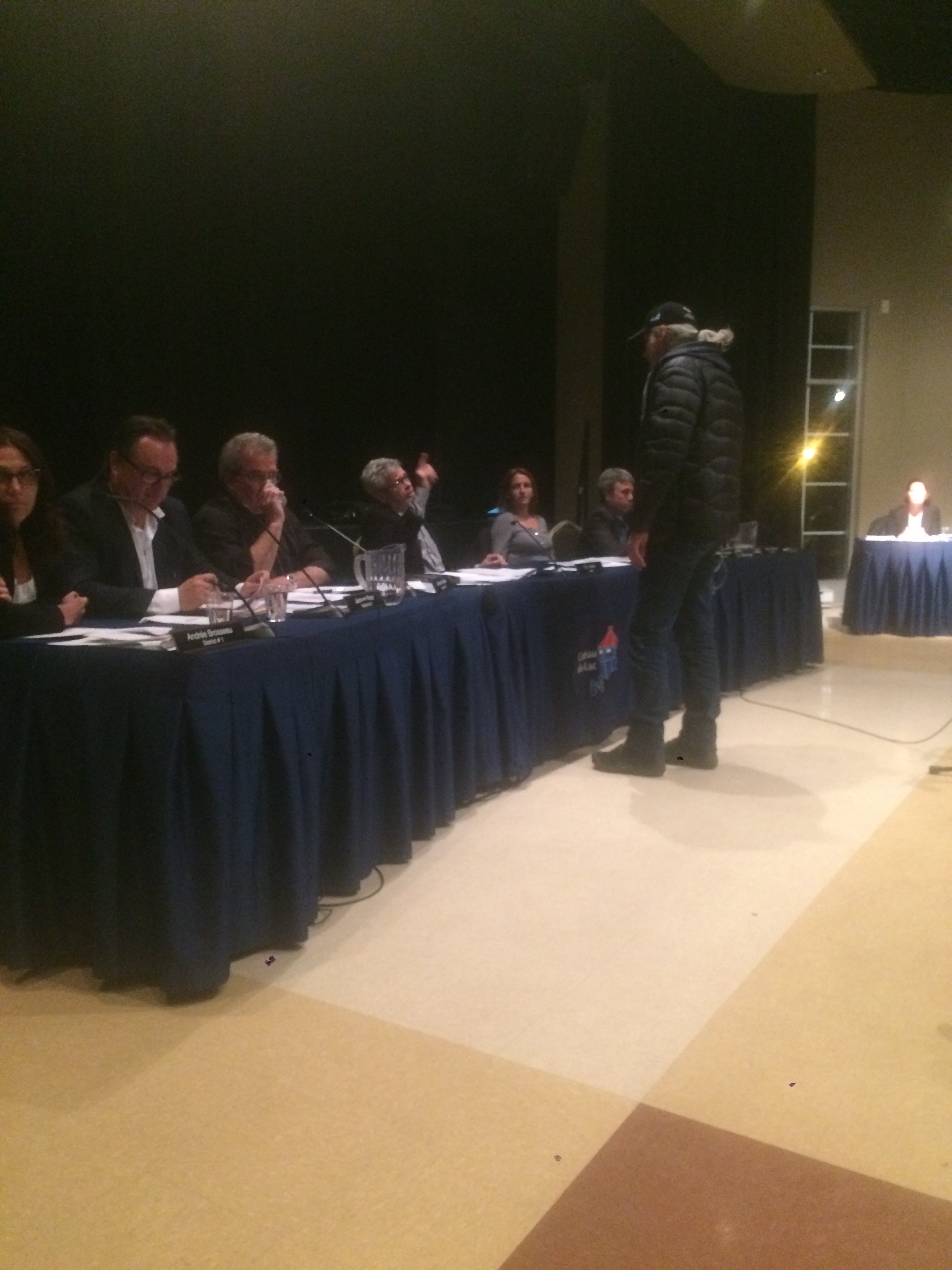 Le maire de Coteau-du-Lac confronte les syndiqués